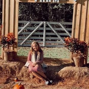 Meet your Posher, Chloe